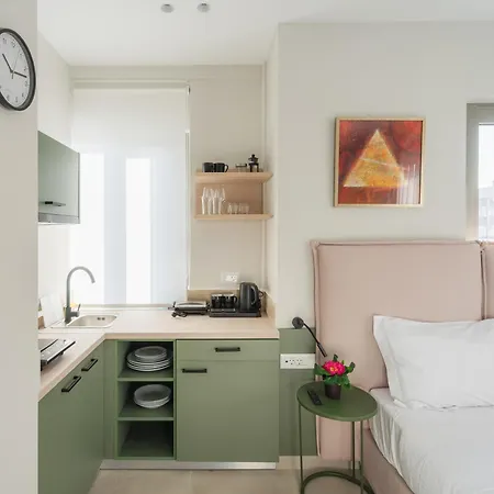 Ela Five Residences Apartment *