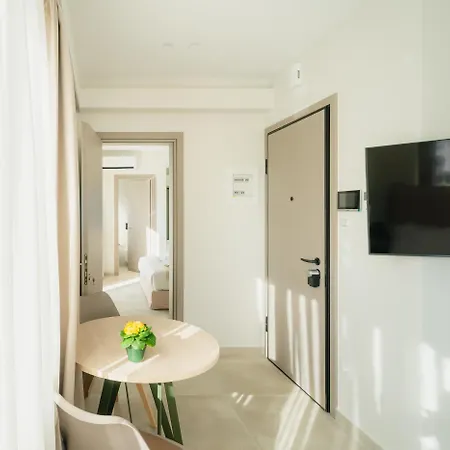 Ela Five Residences Apartment