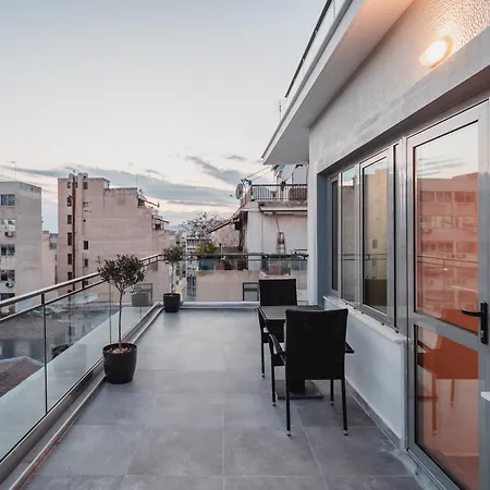 Ela Five Residences Apartment